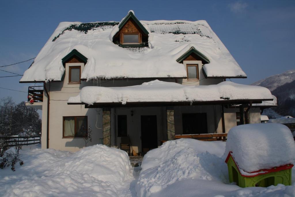 Vila Sucu Otel Poiana Mărului Dış mekan fotoğraf