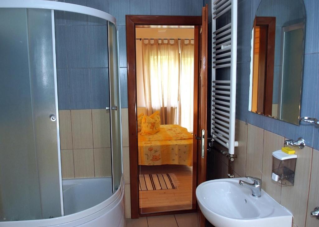 Vila Sucu Otel Poiana Mărului Oda fotoğraf