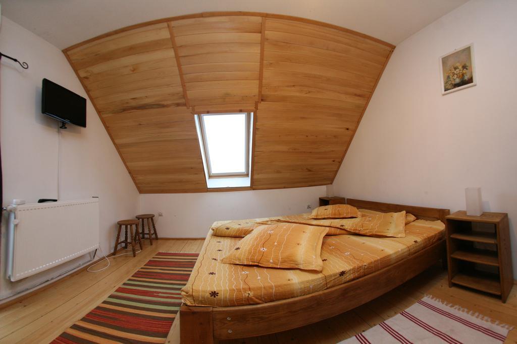 Vila Sucu Otel Poiana Mărului Dış mekan fotoğraf
